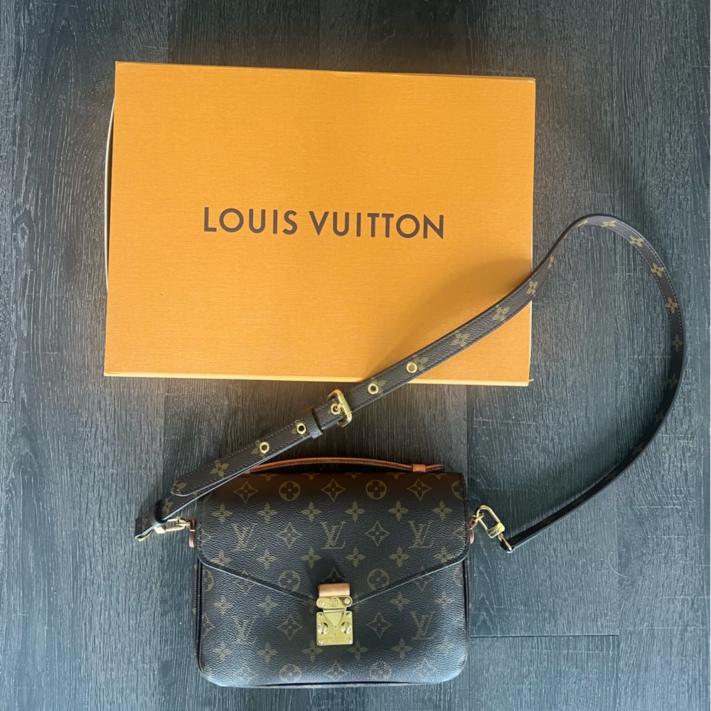 Louis Vuitton Pochette Métis (LIMITED Edition)